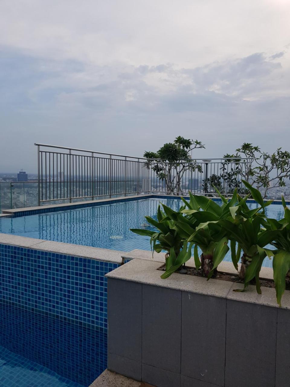 Gold View Apt4/2Bed/2Bath/Free Pool&Gym Apartman Ho Si Minh-város Kültér fotó