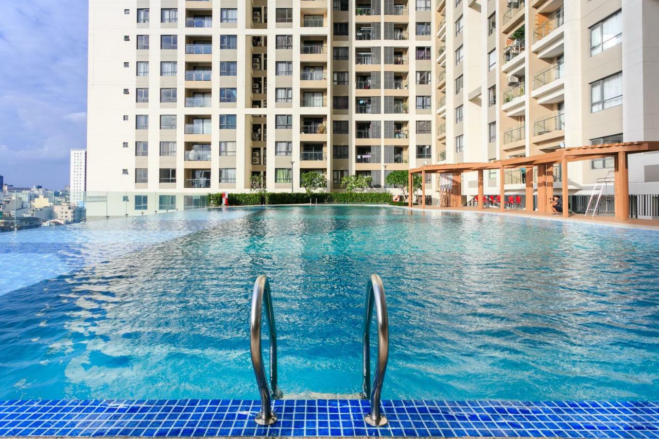 Gold View Apt4/2Bed/2Bath/Free Pool&Gym Apartman Ho Si Minh-város Kültér fotó